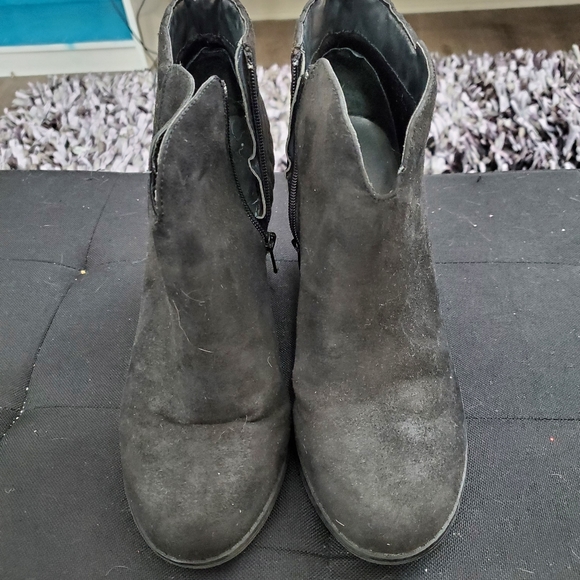 Black booties - Picture 2 of 3